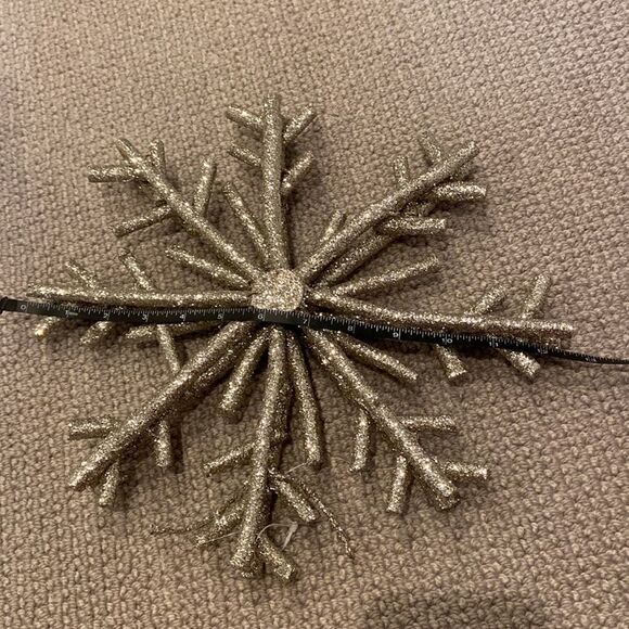Large silver glitter sparkle snowflake decoration - some damage - Picture 8 of 8